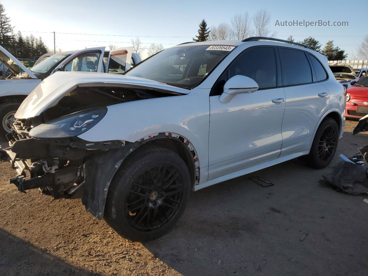 2018 Porsche Cayenne  White vin: WP1AA2A20JKA01473