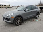 2018 Porsche Cayenne  Gray vin: WP1AA2A20JKA03594