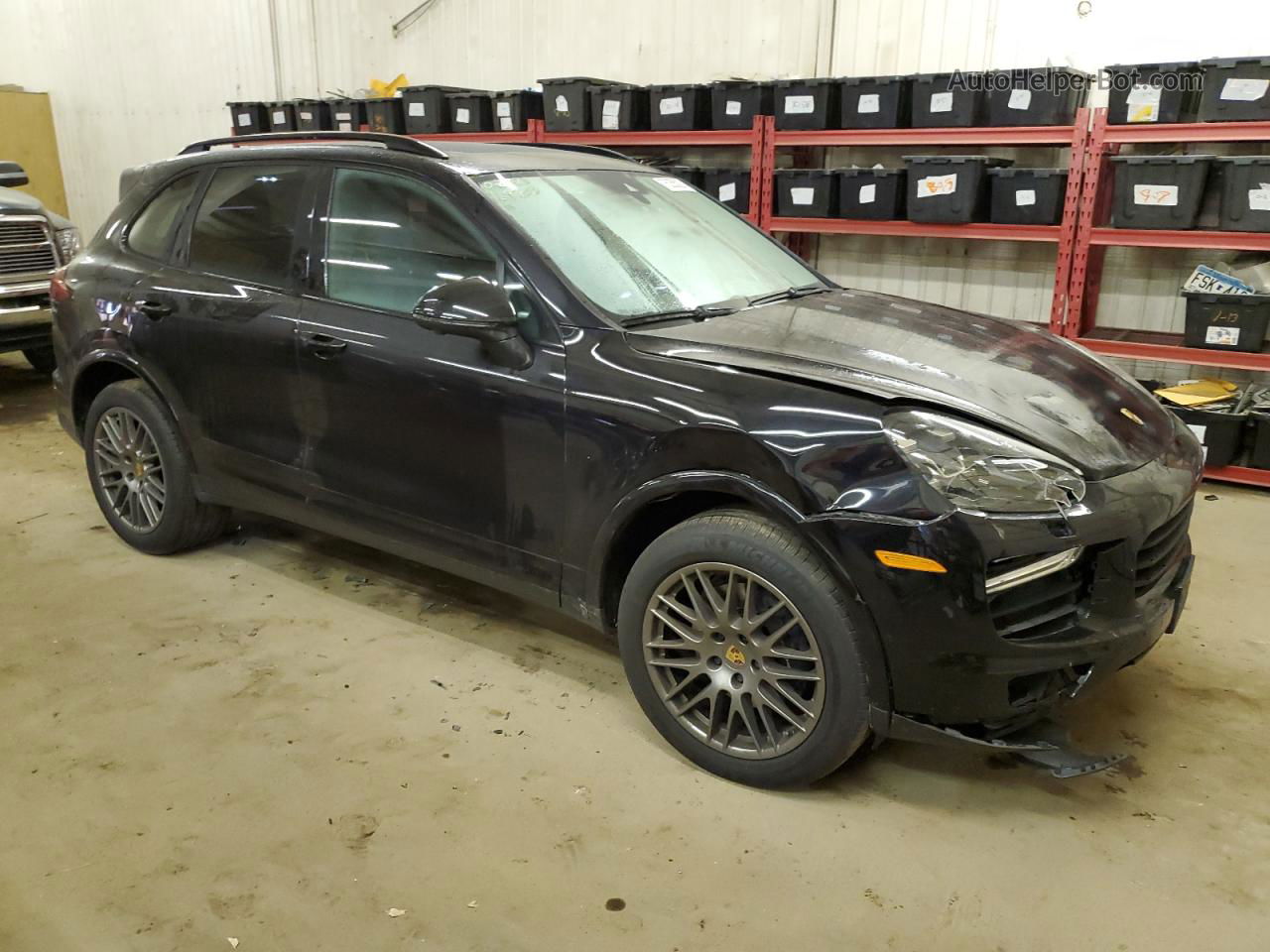 2018 Porsche Cayenne  Черный vin: WP1AA2A21JKA02311