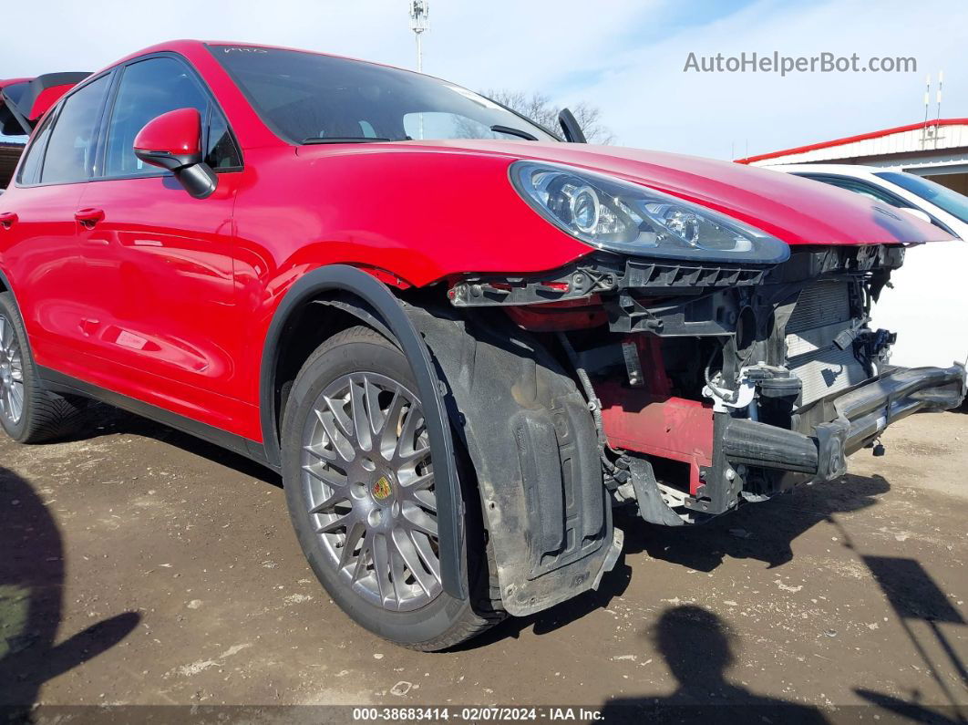 2018 Porsche Cayenne   Red vin: WP1AA2A21JKA04625