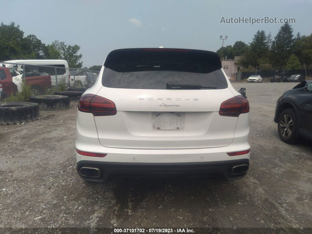 2018 Porsche Cayenne   White vin: WP1AA2A21JKA05239