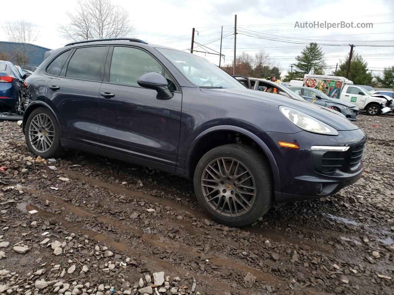 2018 Porsche Cayenne  Purple vin: WP1AA2A22JKA02012