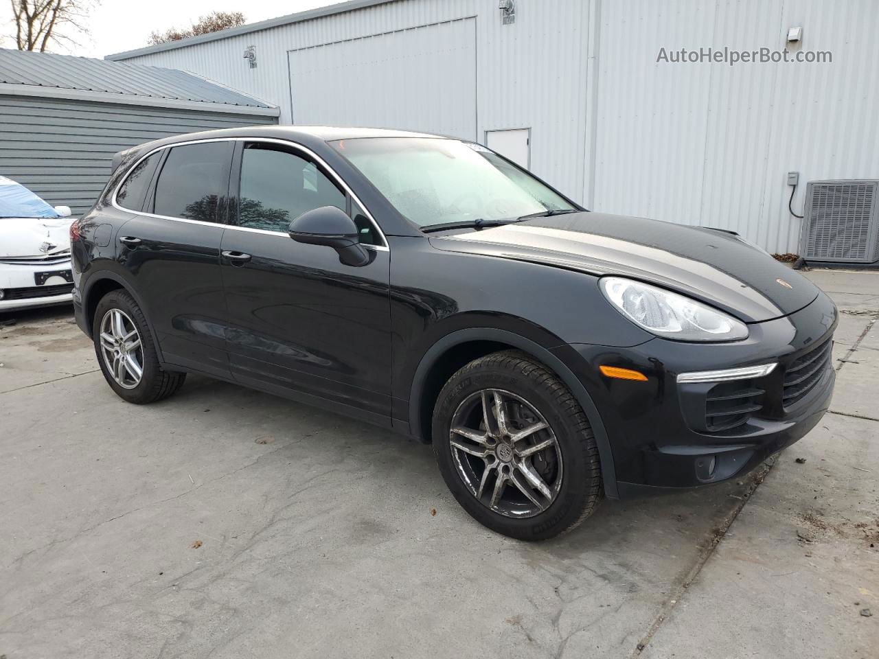 2018 Porsche Cayenne  Black vin: WP1AA2A22JKA04133