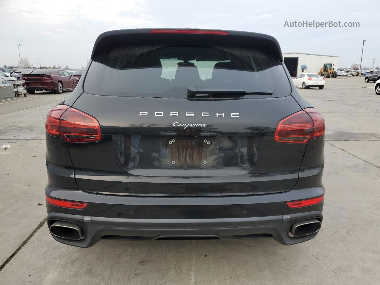 2018 Porsche Cayenne  Black vin: WP1AA2A22JKA04133