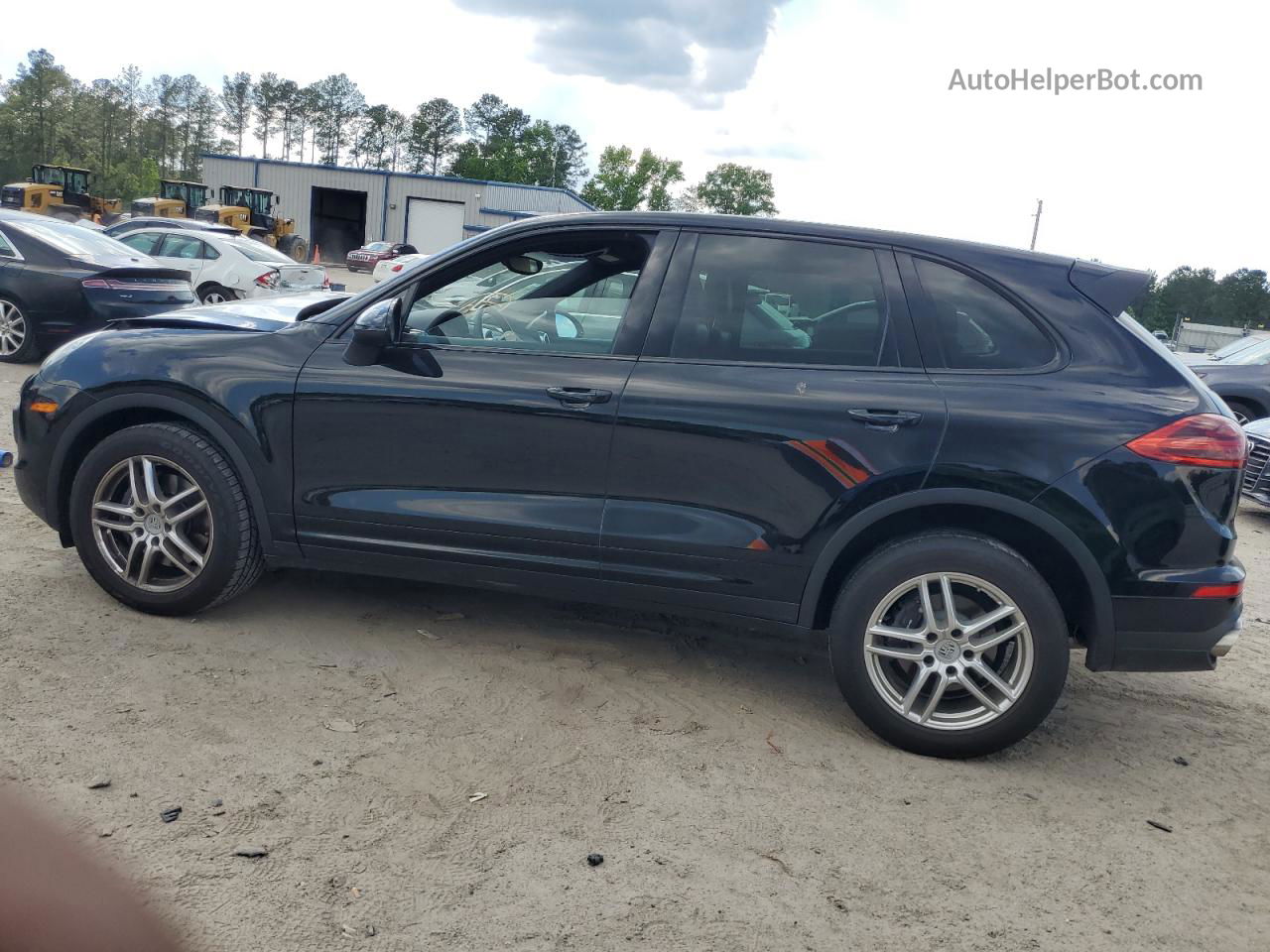 2018 Porsche Cayenne  Black vin: WP1AA2A22JKA06545