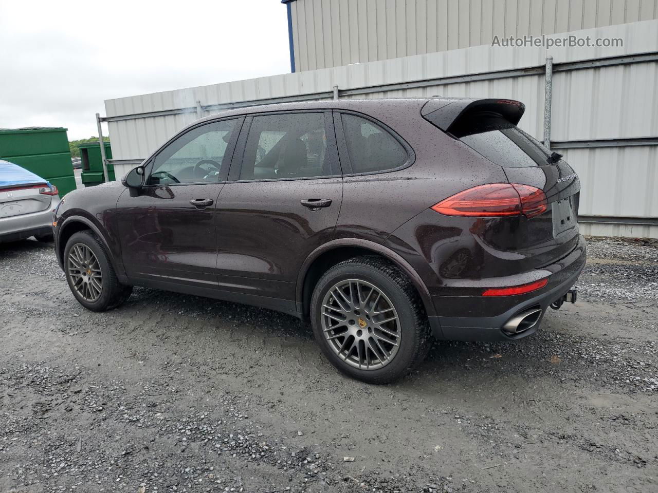 2018 Porsche Cayenne  Brown vin: WP1AA2A22JKA07114