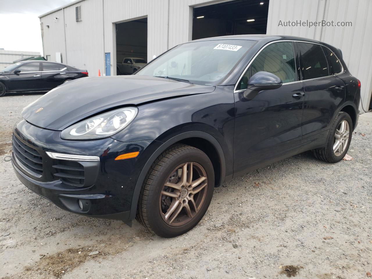 2018 Porsche Cayenne  Blue vin: WP1AA2A22JKA07131