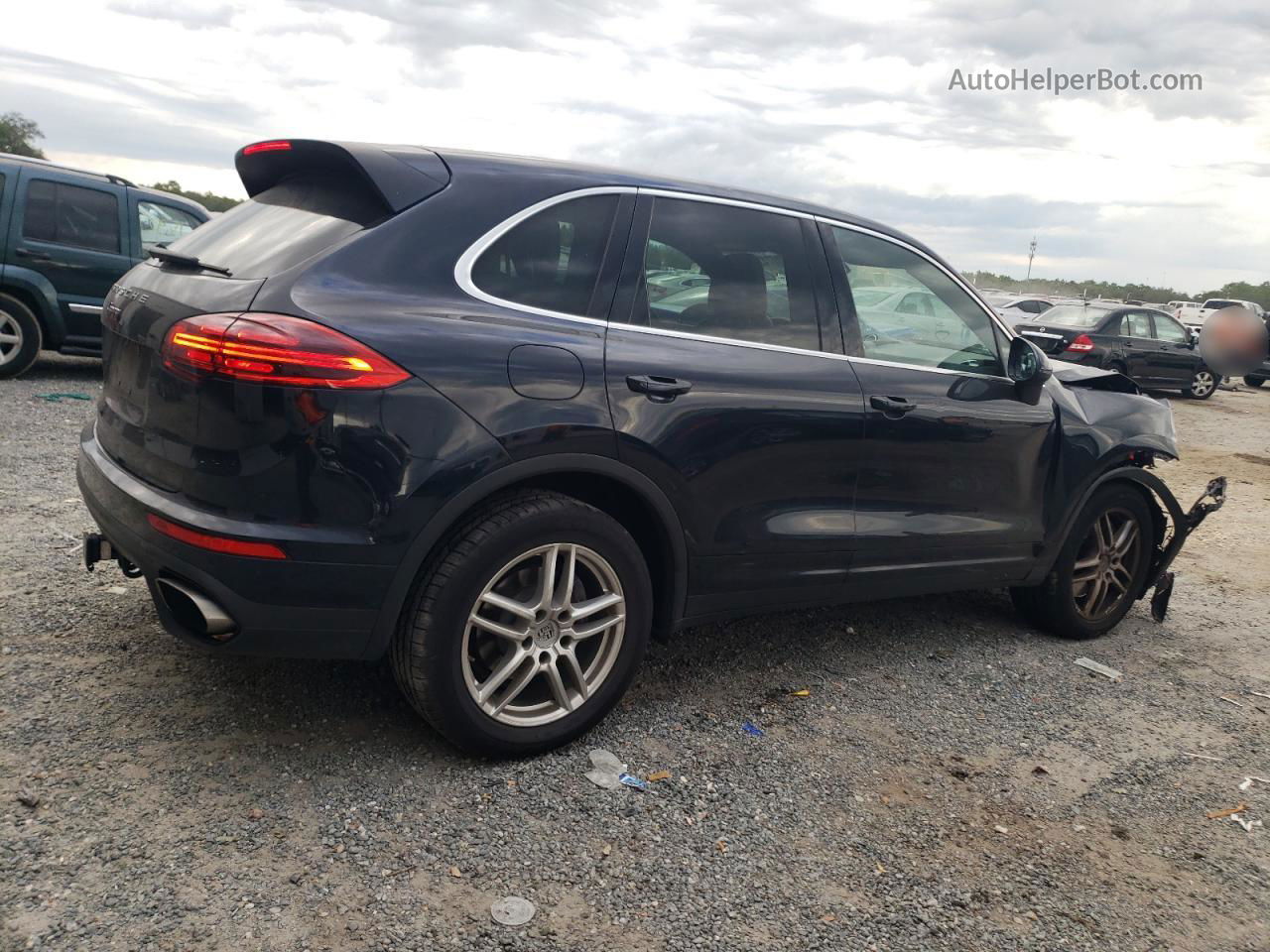 2018 Porsche Cayenne  Blue vin: WP1AA2A22JKA07131