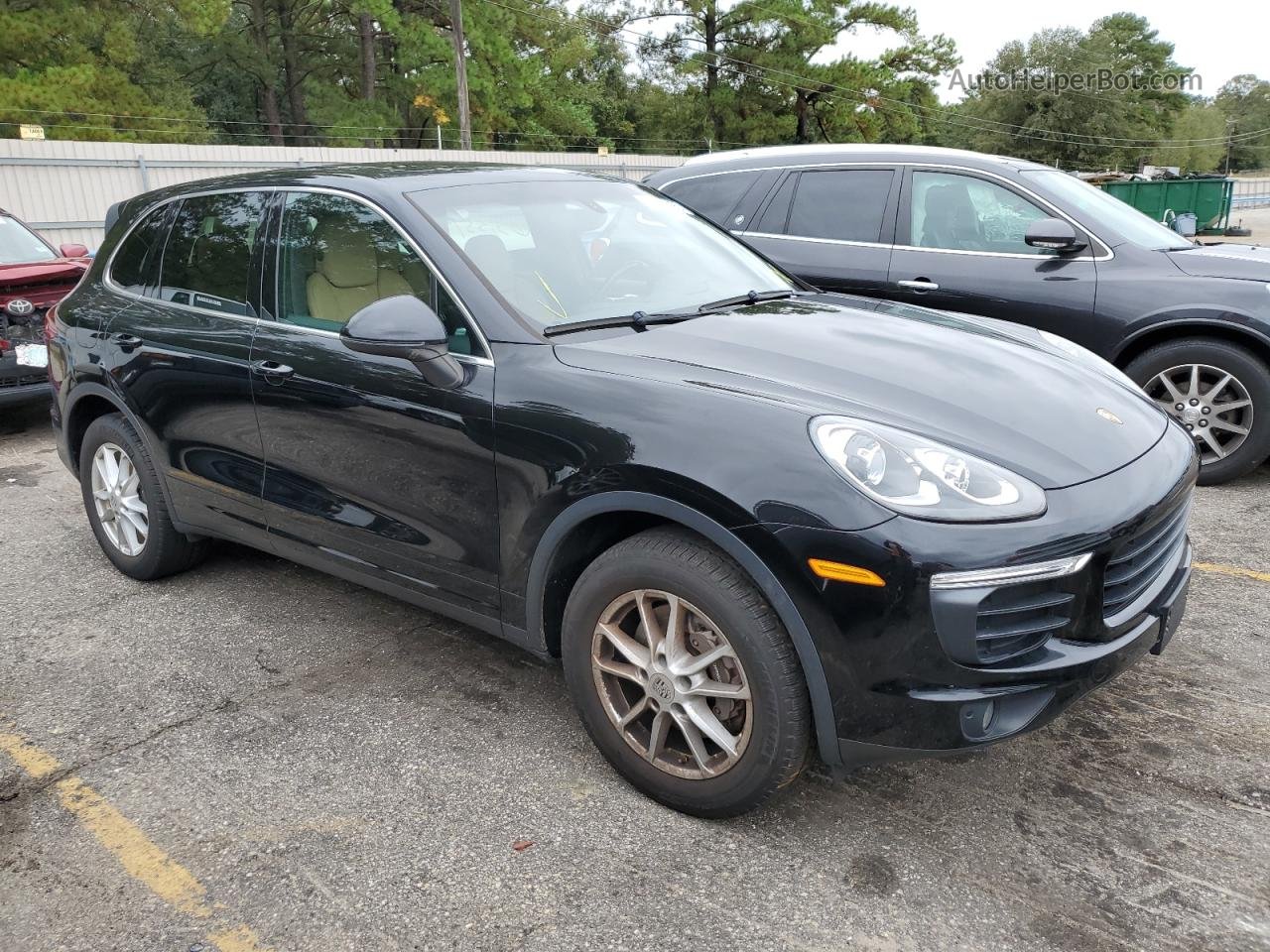 2018 Porsche Cayenne  Black vin: WP1AA2A22JKA07632