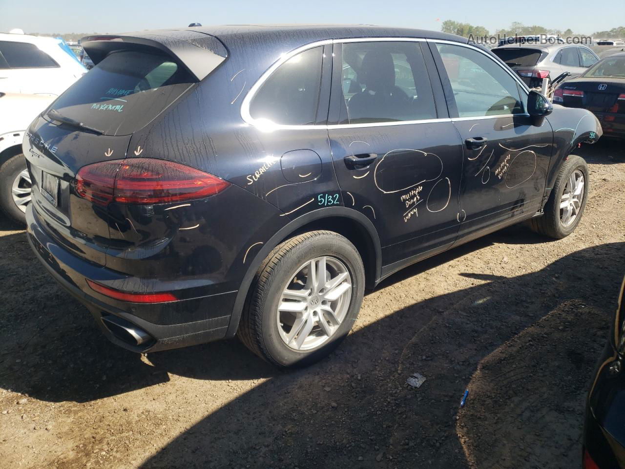 2018 Porsche Cayenne  Black vin: WP1AA2A24JKA03372