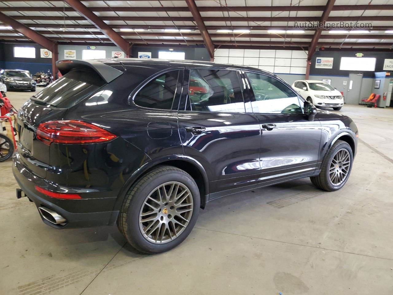 2018 Porsche Cayenne  Black vin: WP1AA2A25JKA04708