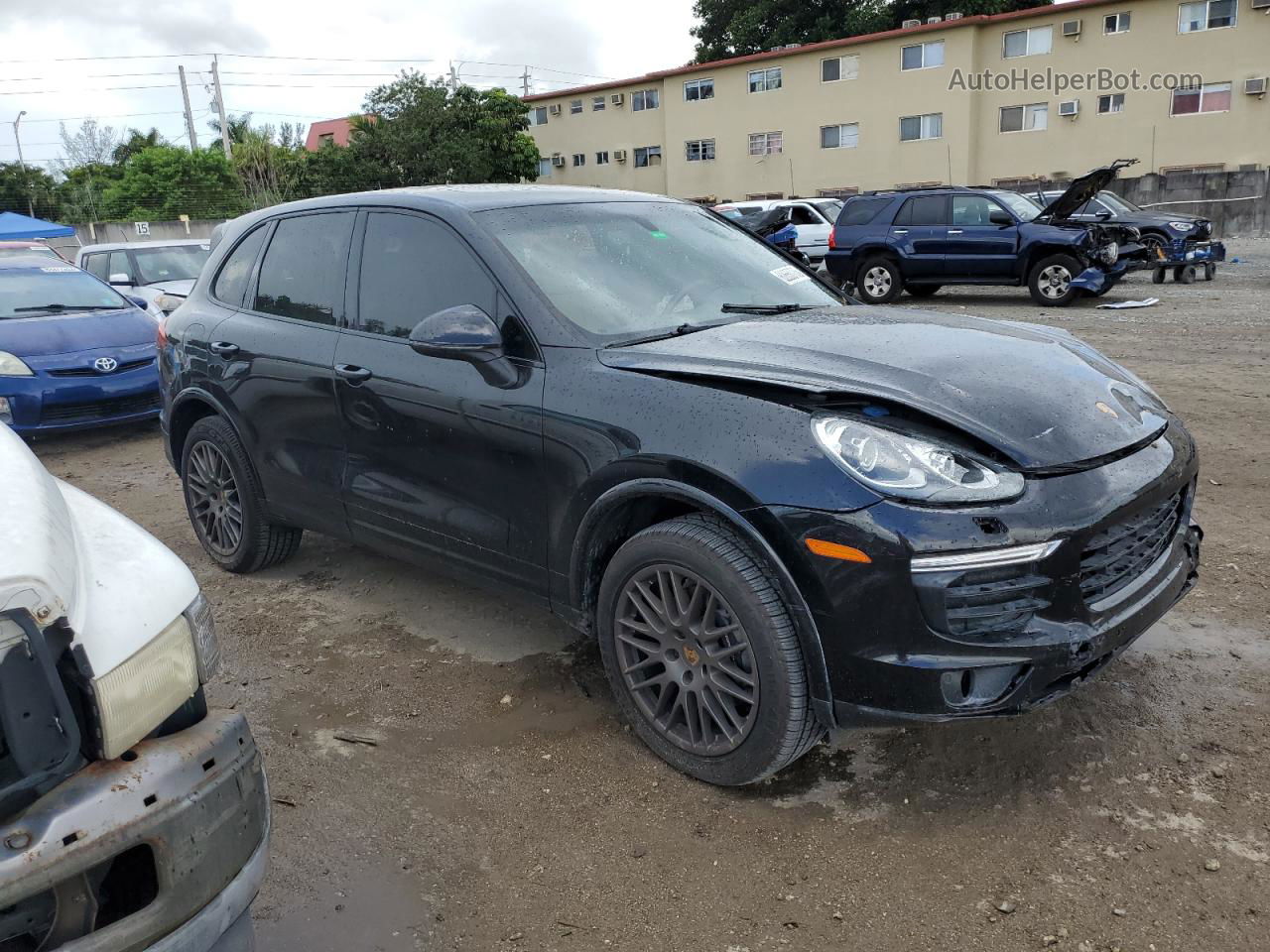 2018 Porsche Cayenne  Black vin: WP1AA2A25JKA05955