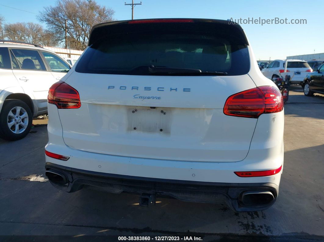 2018 Porsche Cayenne Platinum Edition White vin: WP1AA2A25JKA06474