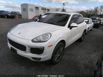 2018 Porsche Cayenne   White vin: WP1AA2A26JKA00571