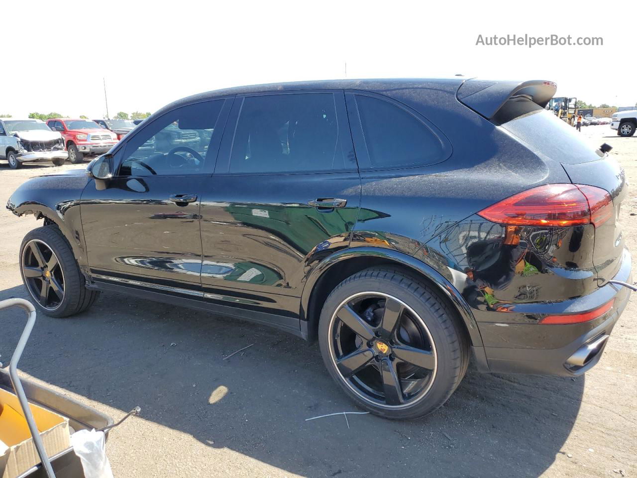 2018 Porsche Cayenne  Black vin: WP1AA2A26JKA01008