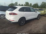 2018 Porsche Cayenne   White vin: WP1AA2A26JKA02370