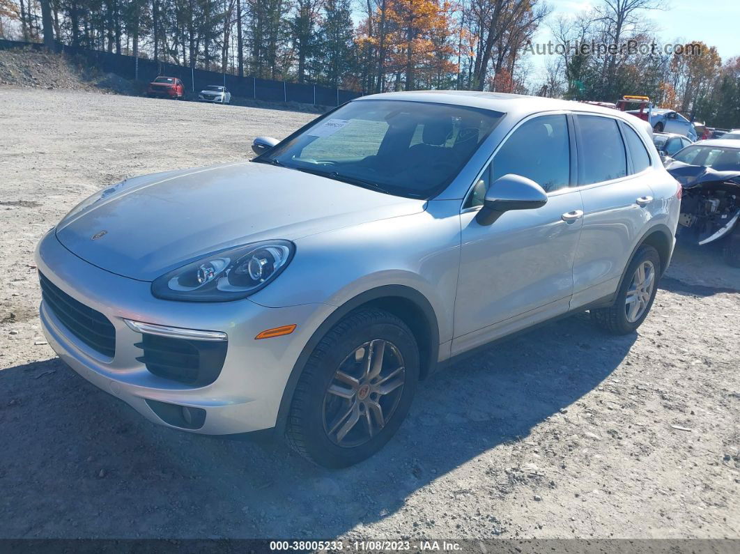 2018 Porsche Cayenne   Silver vin: WP1AA2A26JKA04846