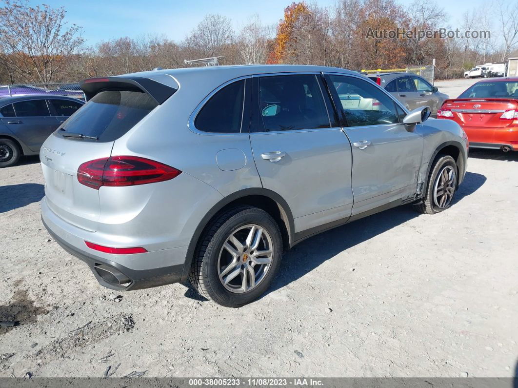 2018 Porsche Cayenne   Silver vin: WP1AA2A26JKA04846