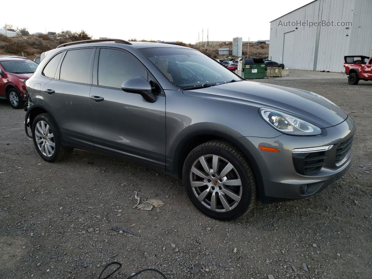 2018 Porsche Cayenne  Silver vin: WP1AA2A27JKA01910