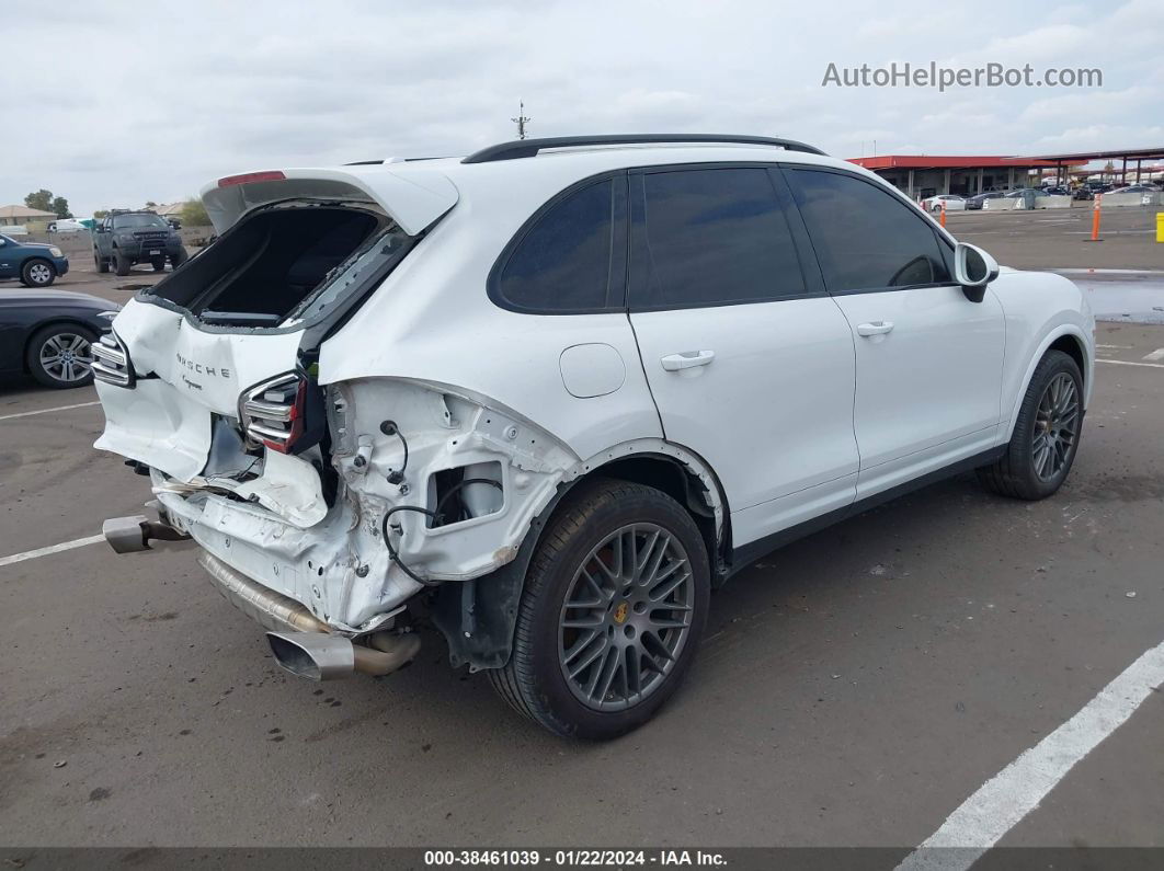 2018 Porsche Cayenne Platinum Edition White vin: WP1AA2A27JKA02393