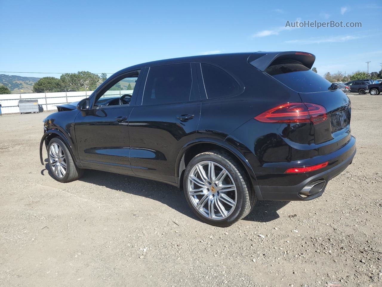 2018 Porsche Cayenne  Black vin: WP1AA2A27JKA03155