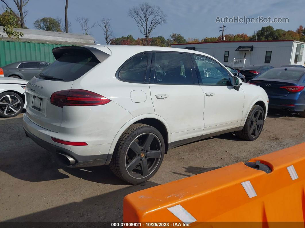 2018 Porsche Cayenne Platinum Edition White vin: WP1AA2A27JKA06329