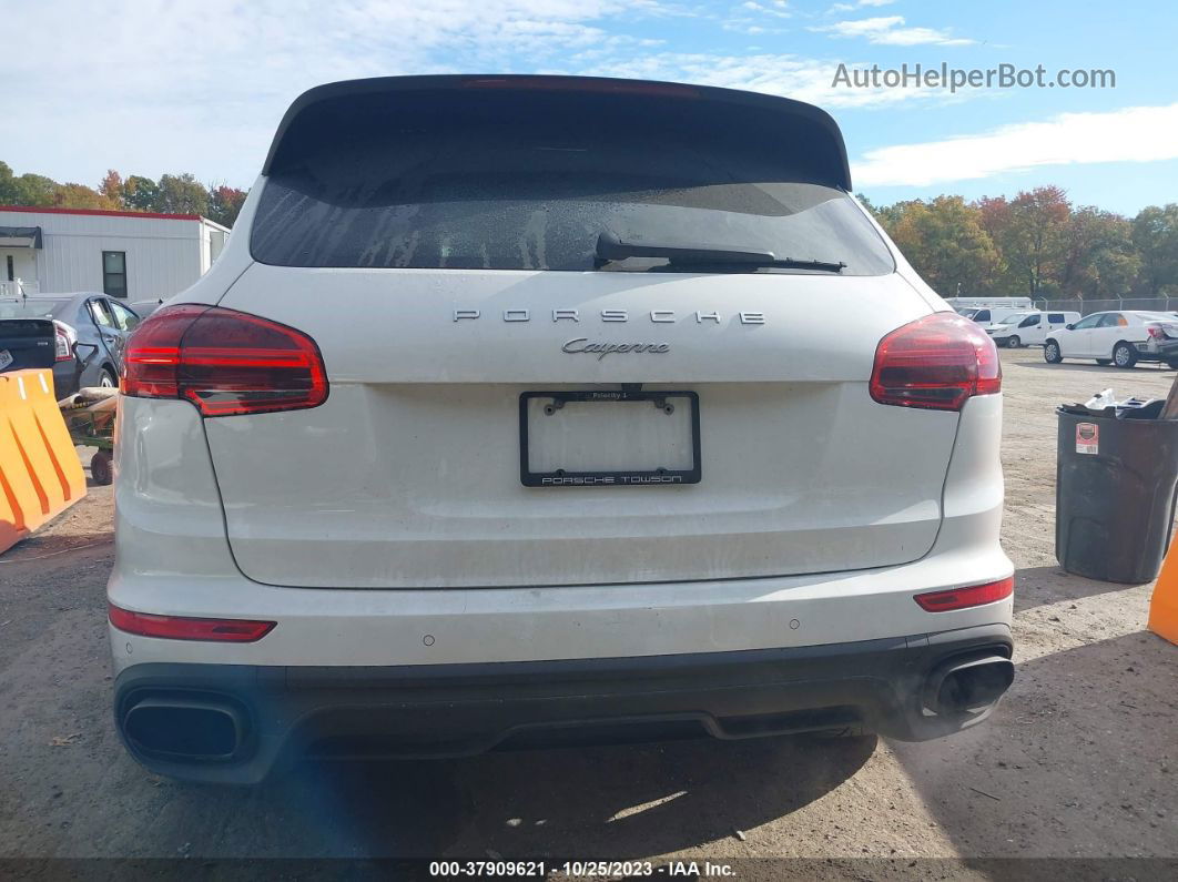 2018 Porsche Cayenne Platinum Edition White vin: WP1AA2A27JKA06329