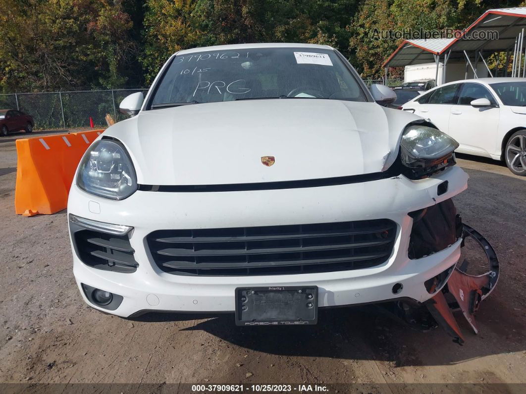 2018 Porsche Cayenne Platinum Edition White vin: WP1AA2A27JKA06329