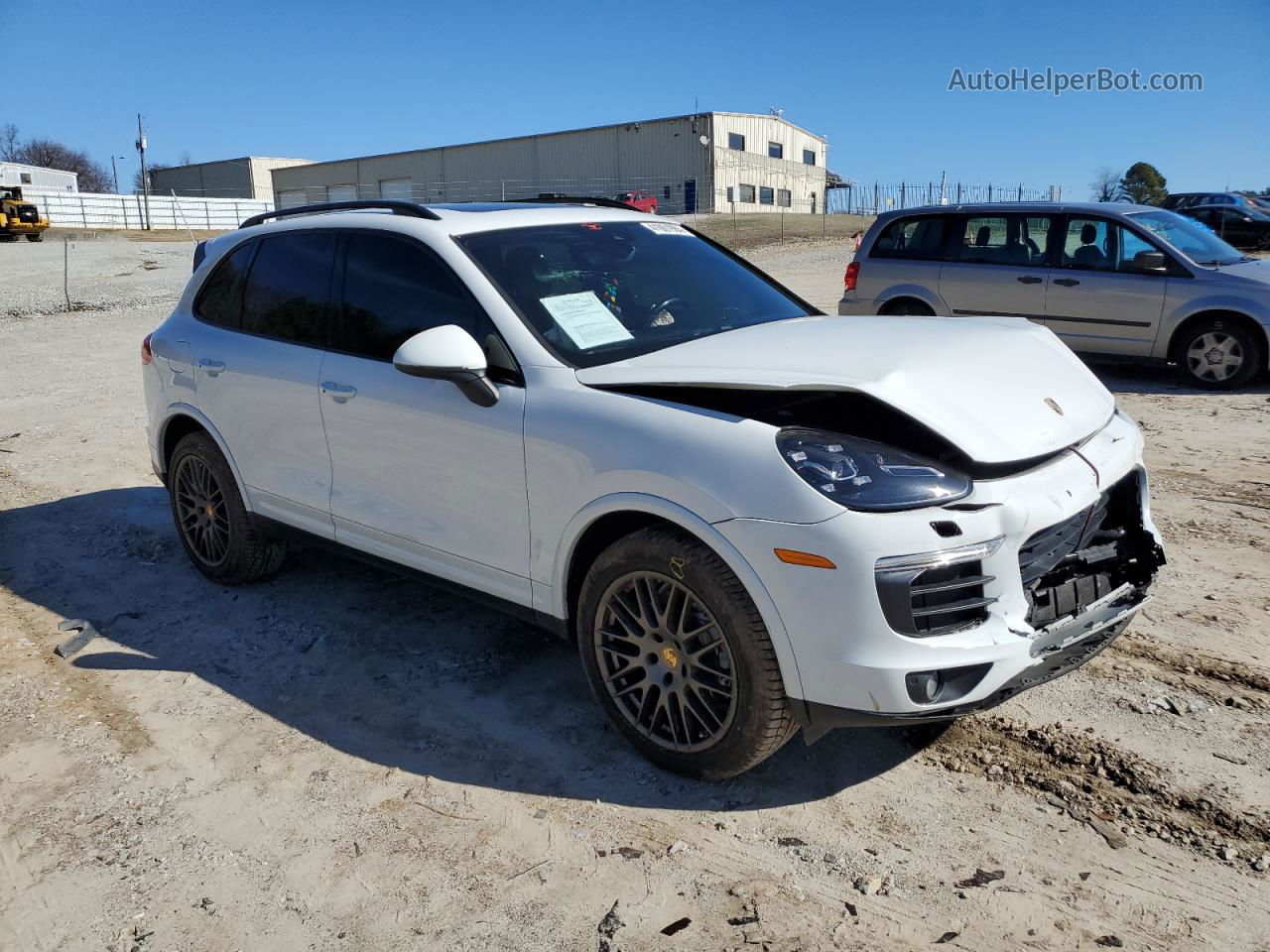 2018 Porsche Cayenne  Белый vin: WP1AA2A28JKA00815