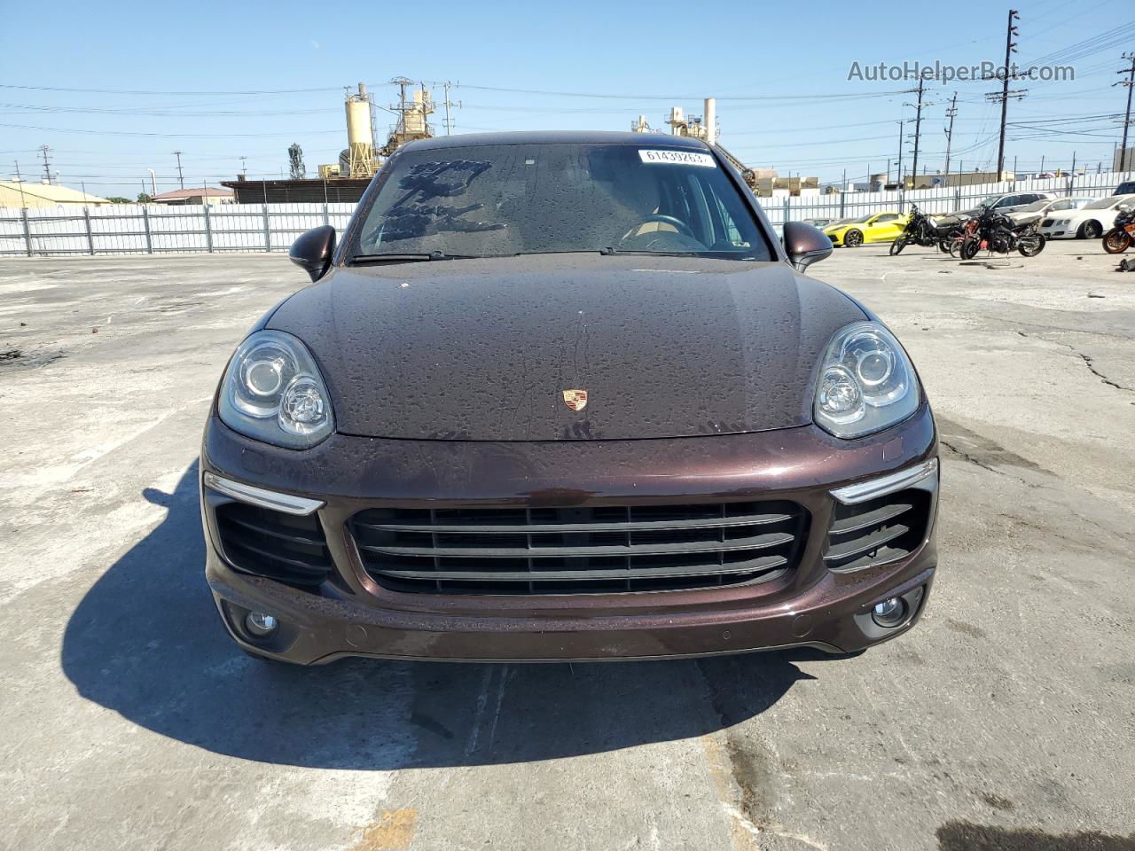 2018 Porsche Cayenne  Brown vin: WP1AA2A28JKA01026