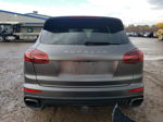 2018 Porsche Cayenne  Серый vin: WP1AA2A28JKA06016