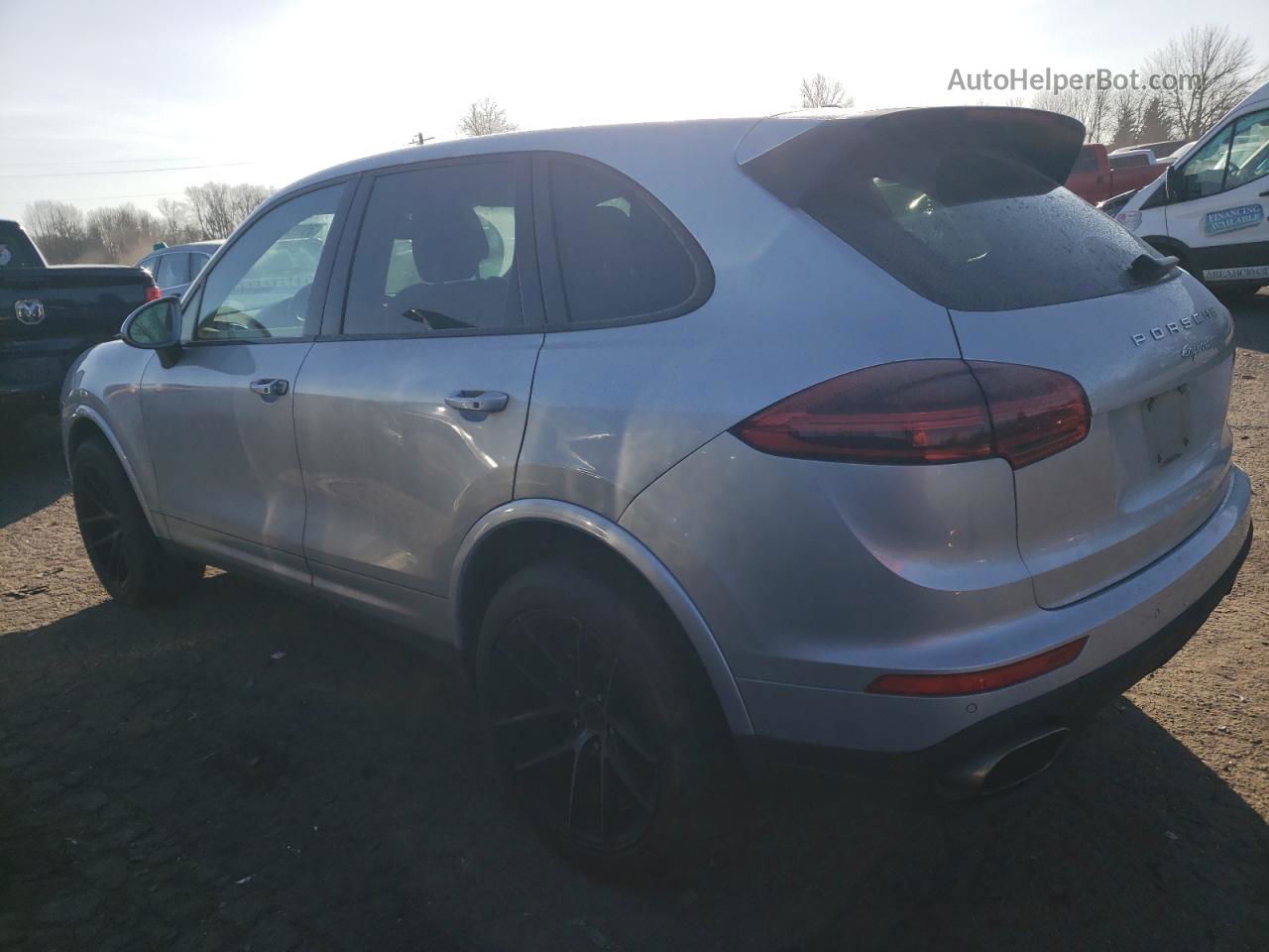 2018 Porsche Cayenne  Silver vin: WP1AA2A29JKA00869