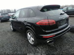 2018 Porsche Cayenne   Black vin: WP1AA2A29JKA02430