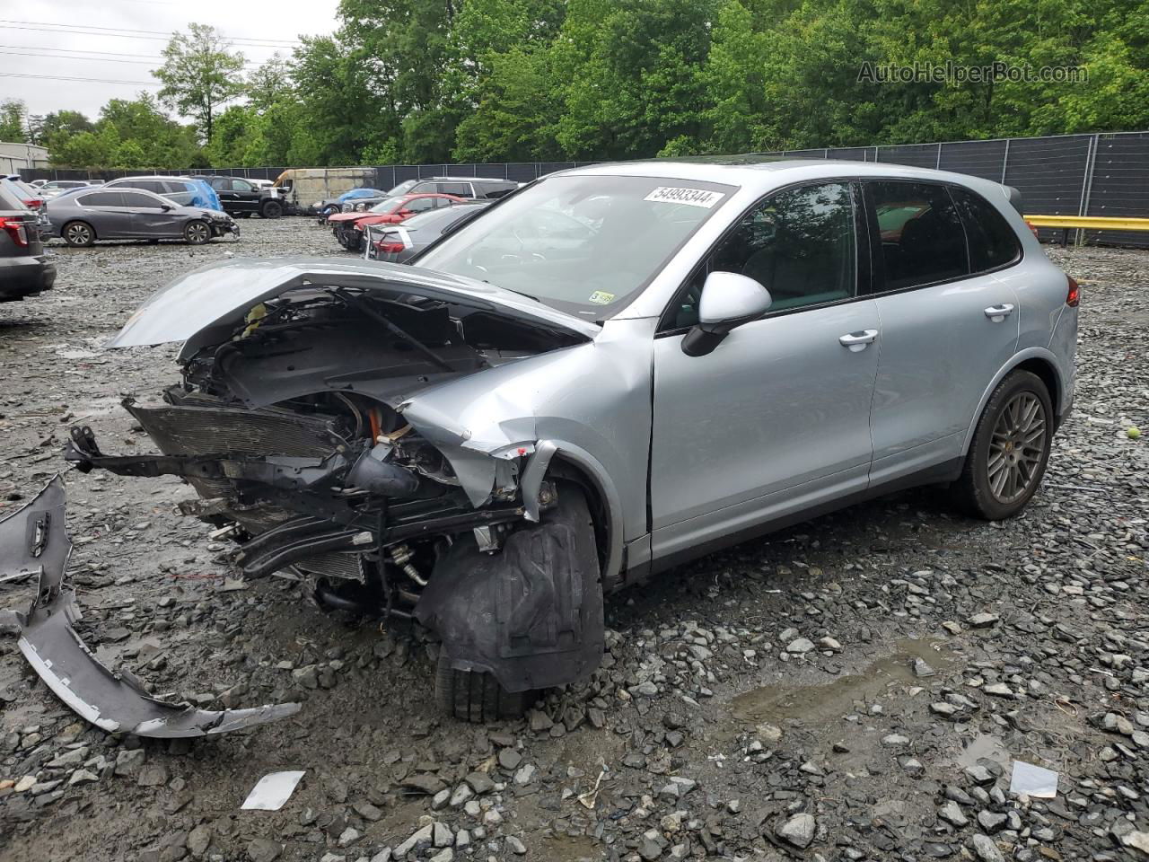 2018 Porsche Cayenne  Silver vin: WP1AA2A29JKA03089