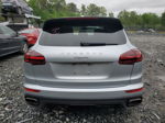 2018 Porsche Cayenne  Silver vin: WP1AA2A29JKA03089