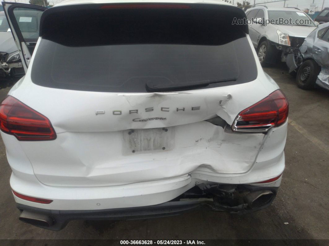 2018 Porsche Cayenne   White vin: WP1AA2A29JKA07093