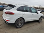 2018 Porsche Cayenne  White vin: WP1AA2A2XJKA05787