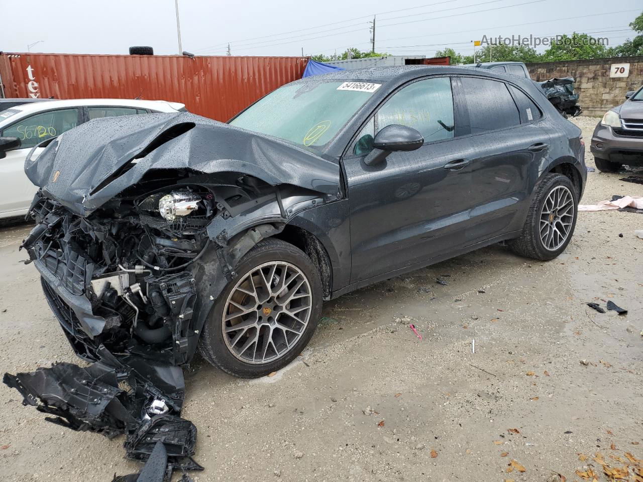 2017 Porsche Macan  Gray vin: WP1AA2A50HLB01846