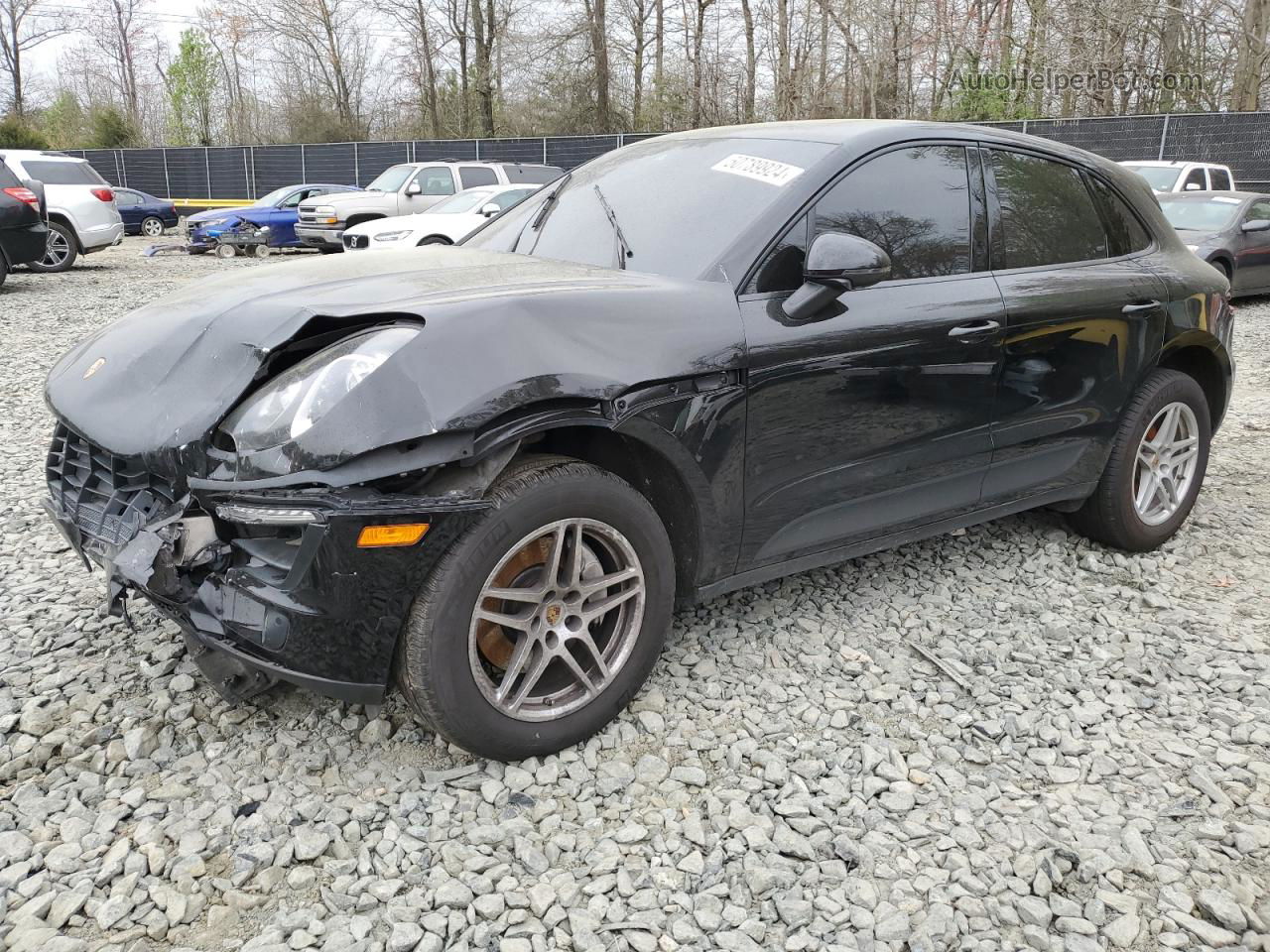 2017 Porsche Macan  Black vin: WP1AA2A50HLB02396