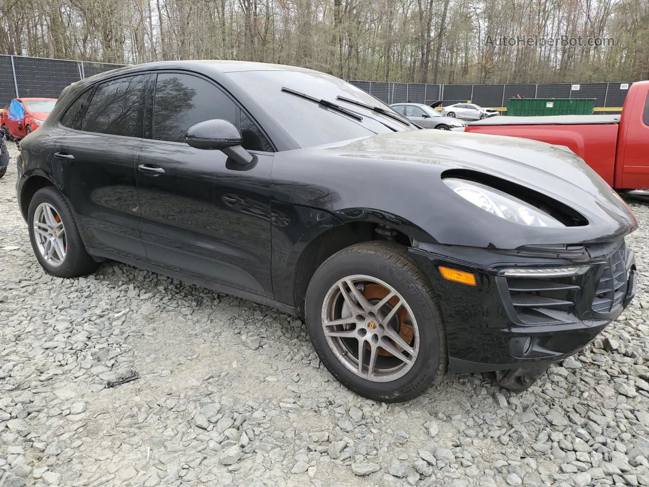 2017 Porsche Macan  Black vin: WP1AA2A50HLB02396