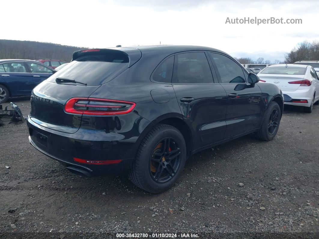 2017 Porsche Macan   Black vin: WP1AA2A50HLB81942