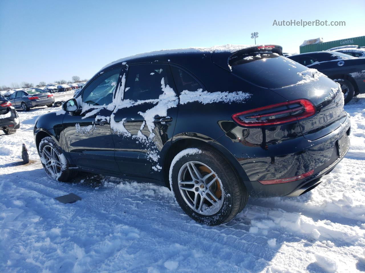 2018 Porsche Macan  Black vin: WP1AA2A50JLB00458