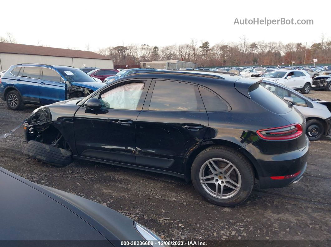 2018 Porsche Macan   Black vin: WP1AA2A50JLB08639