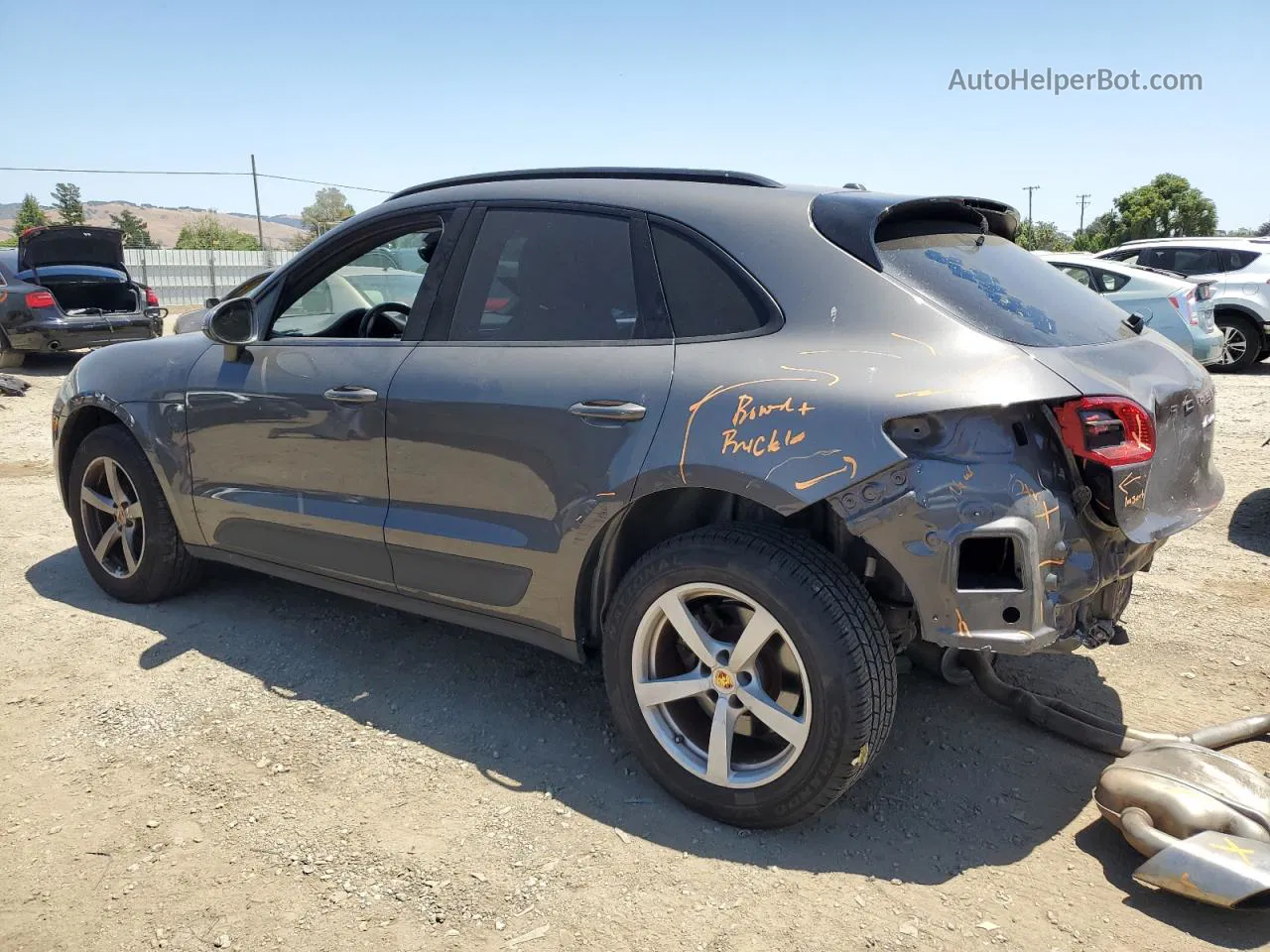 2018 Porsche Macan  Charcoal vin: WP1AA2A50JLB19284