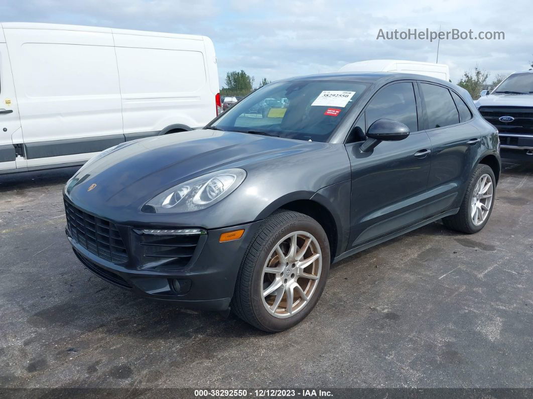 2017 Porsche Macan   Gray vin: WP1AA2A51HLB03380