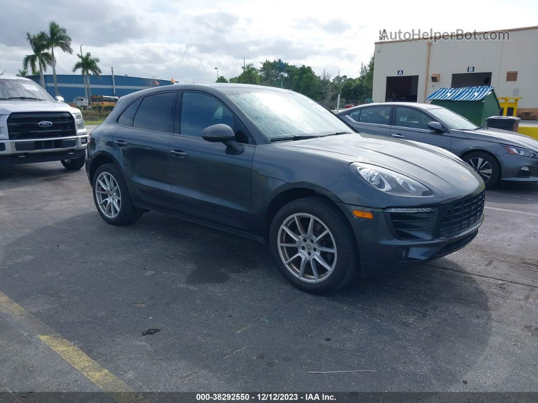 2017 Porsche Macan   Gray vin: WP1AA2A51HLB03380