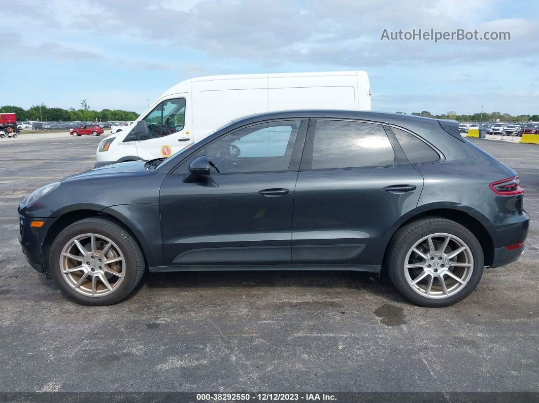 2017 Porsche Macan   Gray vin: WP1AA2A51HLB03380