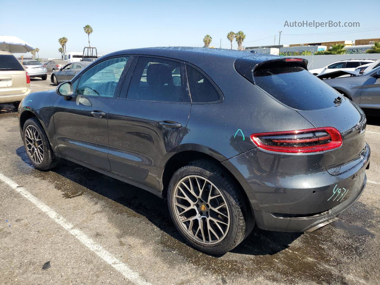 2017 Porsche Macan  Серый vin: WP1AA2A51HLB81531