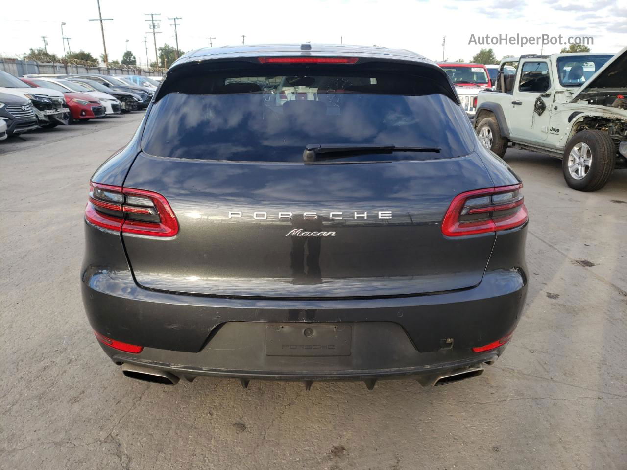 2018 Porsche Macan  Charcoal vin: WP1AA2A51JLB00114