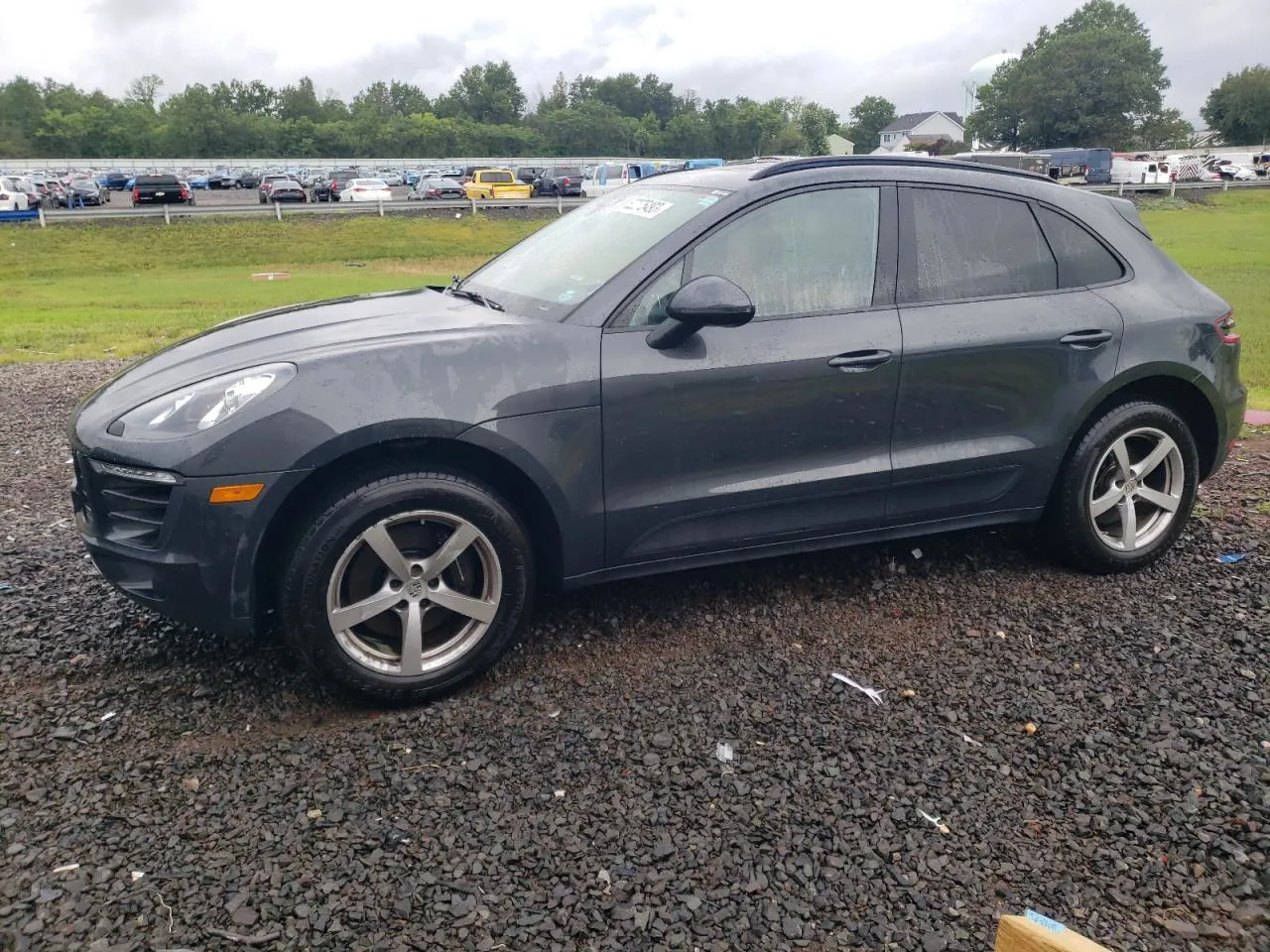 2018 Porsche Macan  Charcoal vin: WP1AA2A51JLB01389